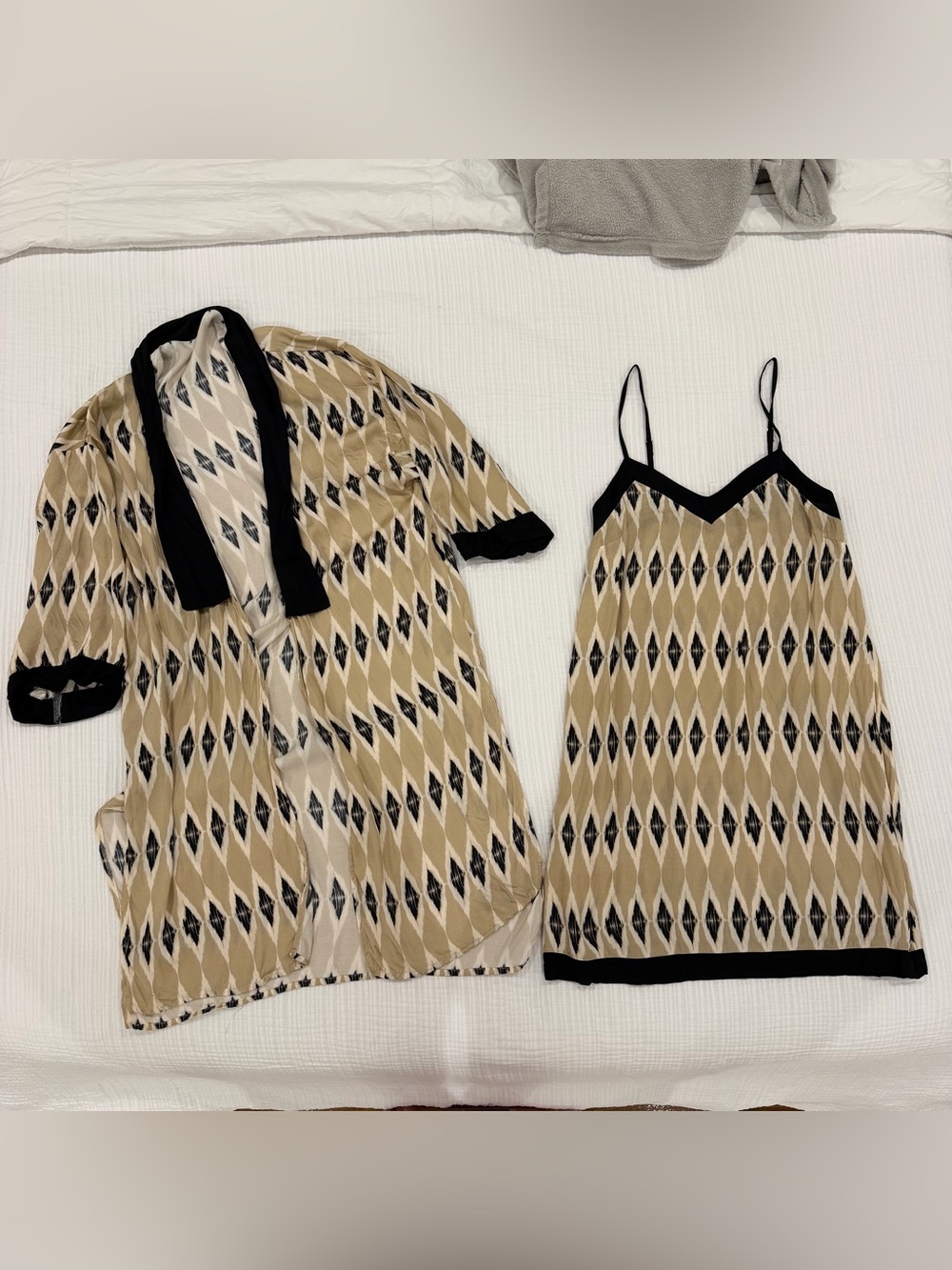 intimissimi vintage slip dress + robe set